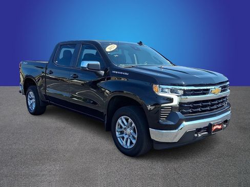 Used 2023 Chevrolet Silverado 1500 LT AWD/4WD image 3