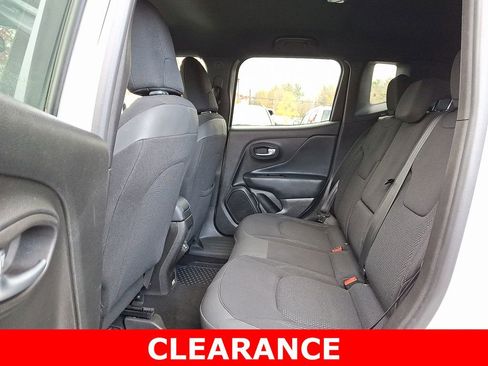 Used 2022 Jeep Renegade Altitude w/ Convenience Group image 10