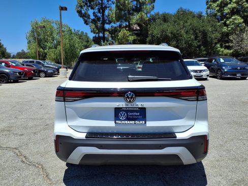 Certified 2026 Volkswagen Tiguan S FWD image 23