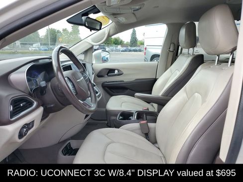 Used 2017 Chrysler Pacifica Touring-L w/ Tire & Wheel Group image 6