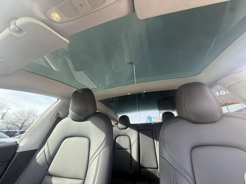 Used 2018 Tesla Model 3 Long Range image 17