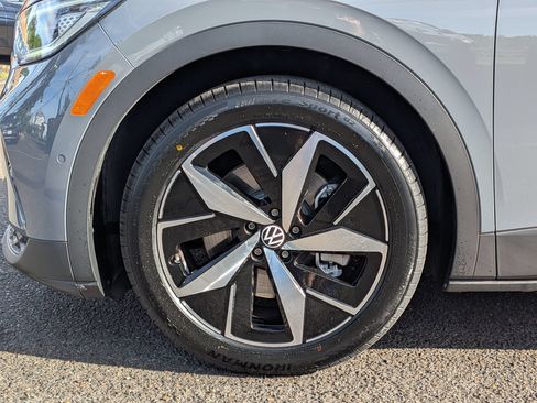 Used 2023 Volkswagen ID.4 Pro S RWD image 30