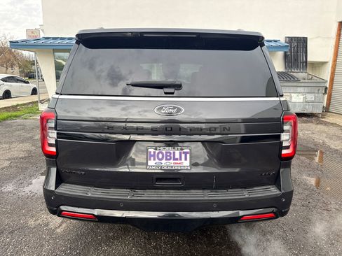 Certified 2022 Ford Expedition Max Limited image 4