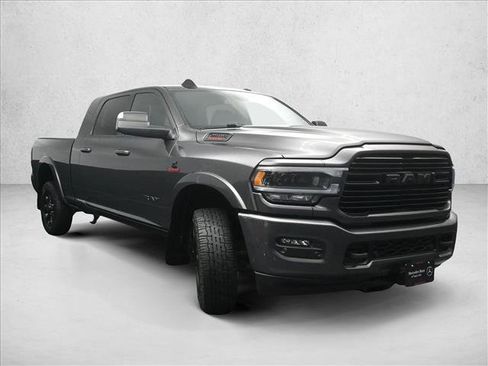 Used 2022 RAM 2500 Laramie w/ Night Edition AWD/4WD image 4