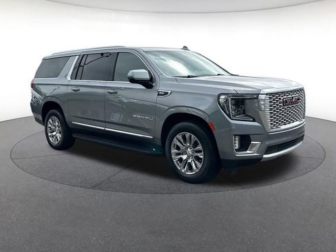 Used 2023 GMC Yukon XL Denali RWD image 8