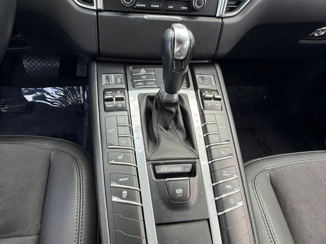Used 2018 Porsche Macan S AWD/4WD image 16