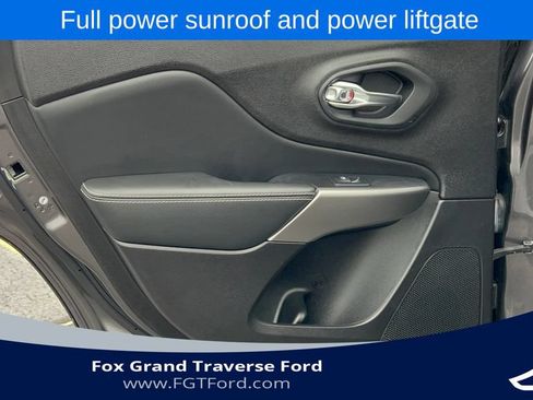 Used 2021 Jeep Cherokee Latitude Lux 80th Anniv w/ Quick Order Package 26U 80TH AWD/4WD image 28