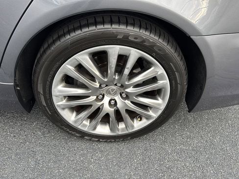 Used 2013 Lexus LS 460 L image 32