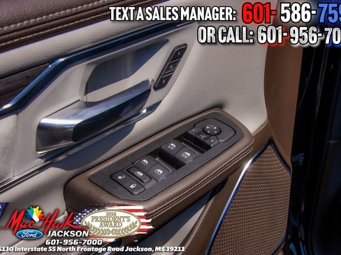 Used 2025 RAM 1500 Laramie AWD/4WD image 13