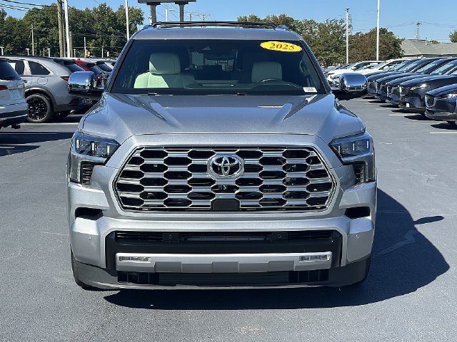 Used 2025 Toyota Sequoia Capstone AWD/4WD image 2