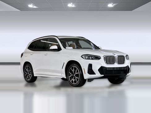 Used 2024 BMW X3 xDrive30i w/ M Sport Package AWD/4WD image 6