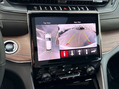 New 2025 Jeep Grand Cherokee L Summit image 30