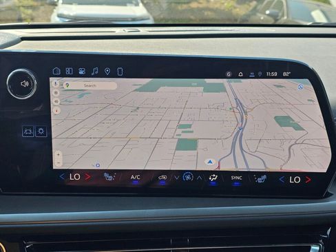 New 2026 Chevrolet Traverse LT w/ Midnight/Sport Edition image 13