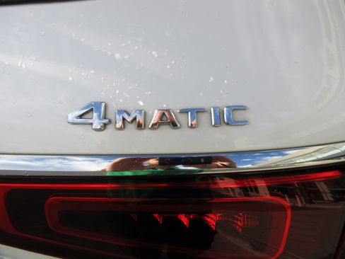 Used 2022 Mercedes-Benz GLS 450 4MATIC image 9