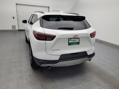 Used 2024 Chevrolet Blazer LT w/ Convenience Package FWD image 6