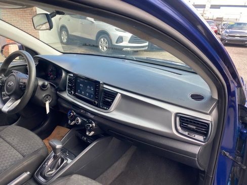 Used 2020 Kia Rio S image 12