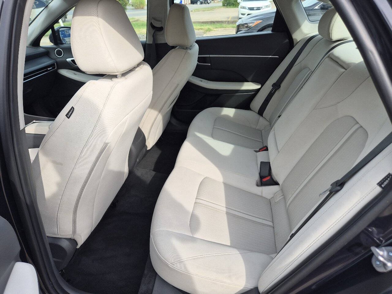 Used 2025 Hyundai Sonata SEL FWD image 11