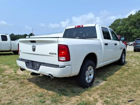 Used 2017 RAM 1500 Express AWD/4WD image 4