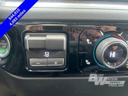 Used 2025 Chevrolet Silverado 1500 LT image 17