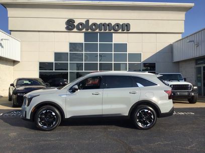 Used 2025 Kia Sorento S