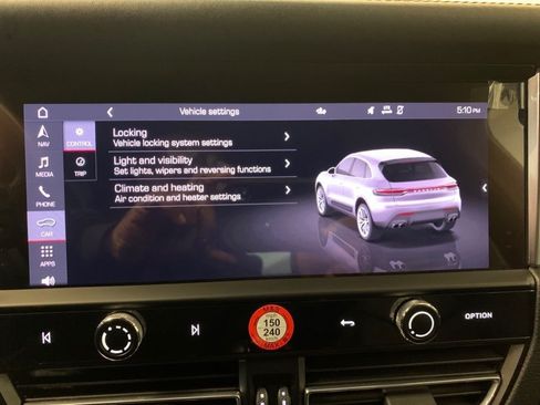 Used 2022 Porsche Macan S AWD/4WD image 30