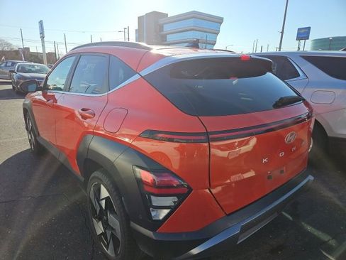 Used 2024 Hyundai Kona Limited image 3