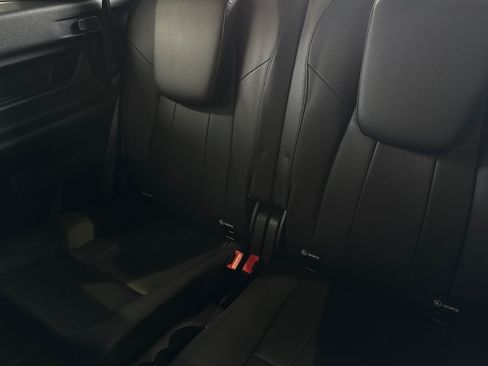 Used 2021 Mercedes-Benz GLB 250 4MATIC image 19
