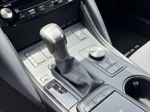 Used 2025 Lexus IS 350 F Sport RWD image 20