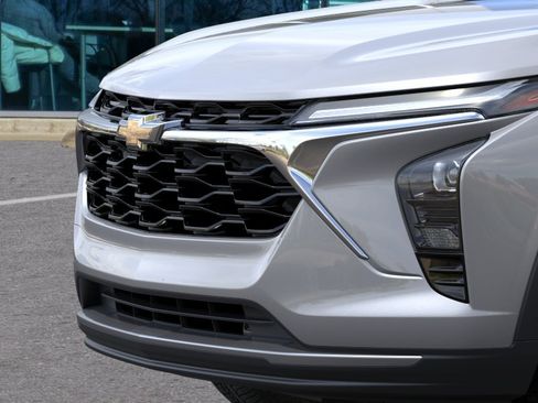 New 2026 Chevrolet Trax LT w/ Driver Confidence Package FWD image 13