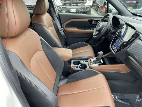 Used 2025 Subaru Forester Touring image 29