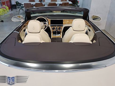 Used 2022 Bentley Continental GT AWD/4WD image 18