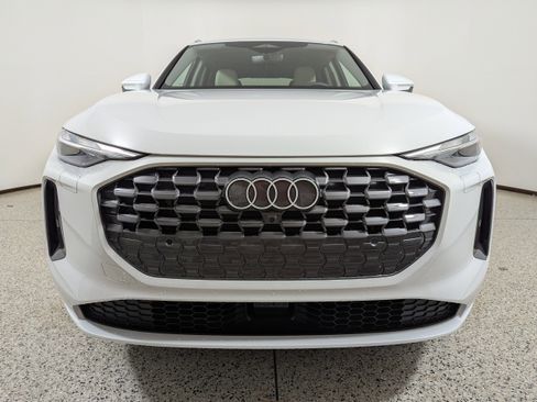 New 2025 Audi Q5 Premium image 2