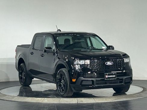 New 2026 Ford Maverick XLT AWD/4WD image 2