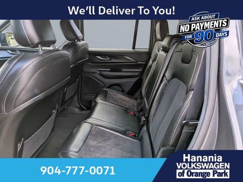Used 2024 Jeep Grand Cherokee Altitude RWD image 14