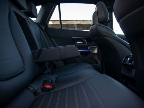 New 2026 Mercedes-Benz GLC 300 4MATIC image 14