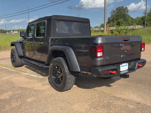 Used 2023 Jeep Gladiator Mojave w/ Trailer Tow Package AWD/4WD image 7