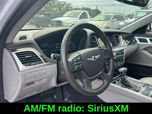 Used 2018 Genesis G80 3.8 RWD image 12