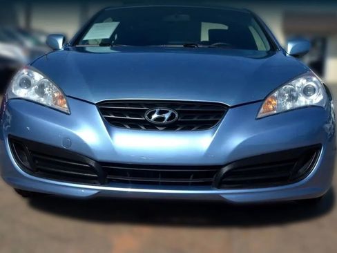 Used 2011 Hyundai Genesis 2.0T image 13