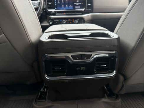 Used 2024 Chevrolet Silverado 2500 LTZ w/ LTZ Convenience Package AWD/4WD image 28