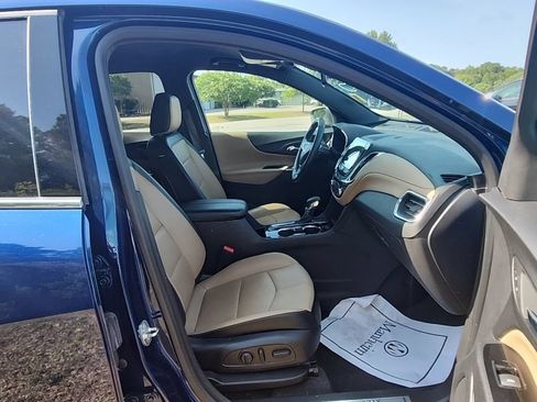 Used 2023 Chevrolet Equinox Premier AWD/4WD image 36