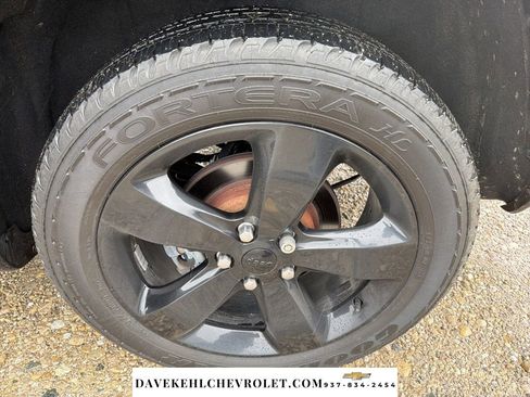 Used 2015 Jeep Grand Cherokee Altitude AWD/4WD image 35