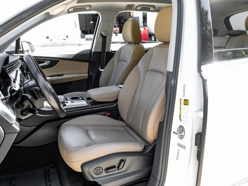 Used 2021 Audi Q7 3.0T Premium w/ Convenience Package image 33