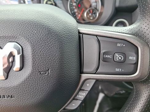 Used 2024 RAM 2500 Tradesman w/ Chrome Appearance Group image 21