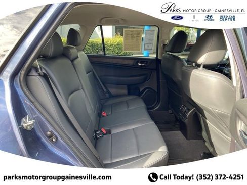 Used 2017 Subaru Outback 2.5i Limited image 18