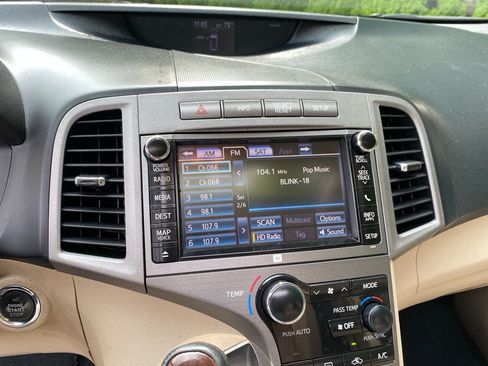 Used 2013 Toyota Venza Limited AWD/4WD image 14