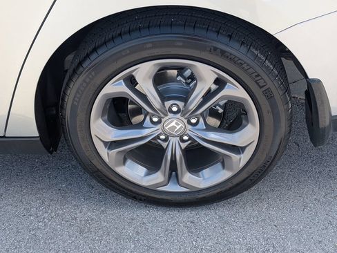 Used 2024 Honda Accord EX image 22