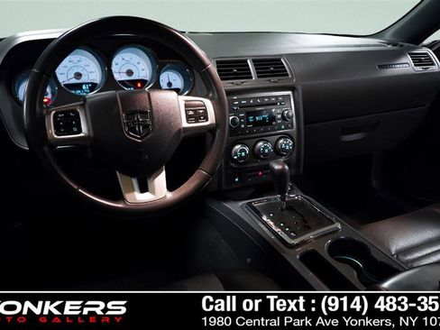 Used 2011 Dodge Challenger image 50