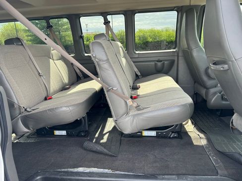 Used 2024 Chevrolet Express 3500 LT w/ LT Preferred Equipment Group image 10