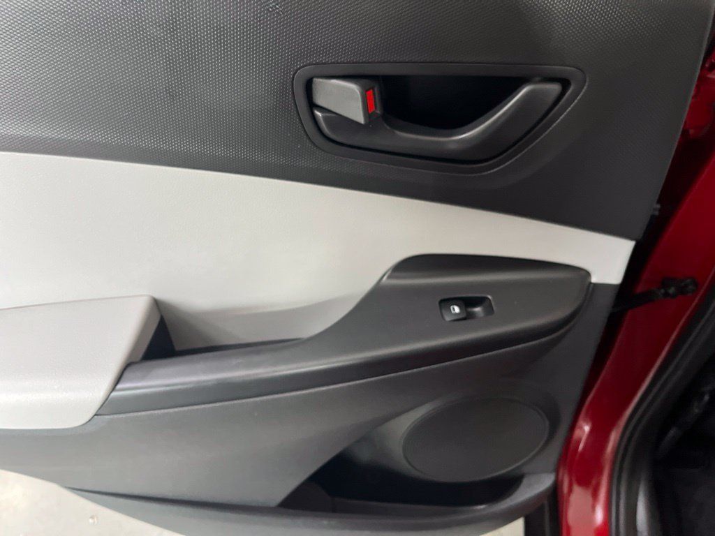 Used 2022 Hyundai Kona SEL w/ Cargo Package FWD image 52
