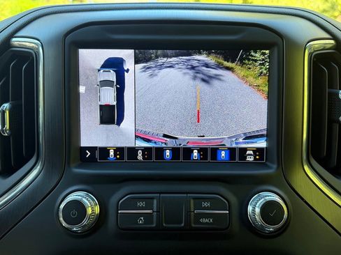 Used 2022 GMC Sierra 2500 AT4 w/ AT4 Preferred Package image 27